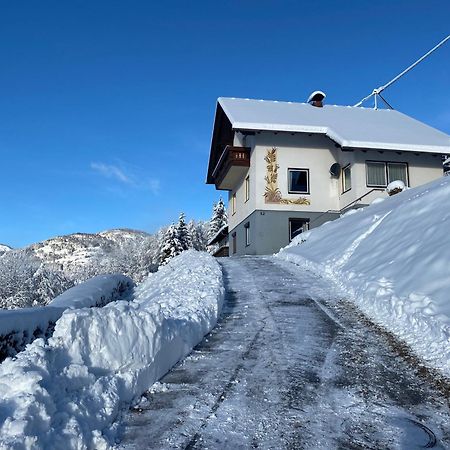 Nocky Mountains Lodge And Apartment Radenthein Esterno foto