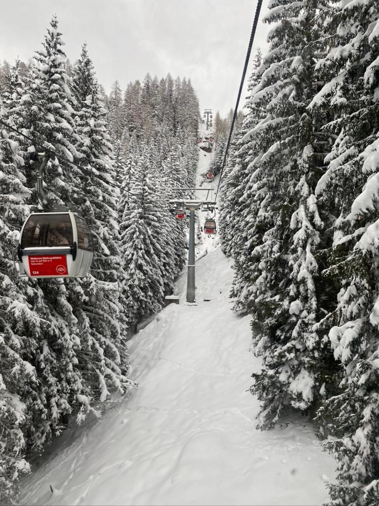 Nocky Mountains Lodge And Apartment Radenthein Esterno foto